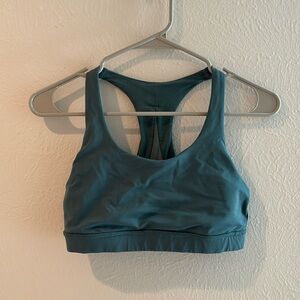 Lululemon Invigorate Sports Bra, green, size 6